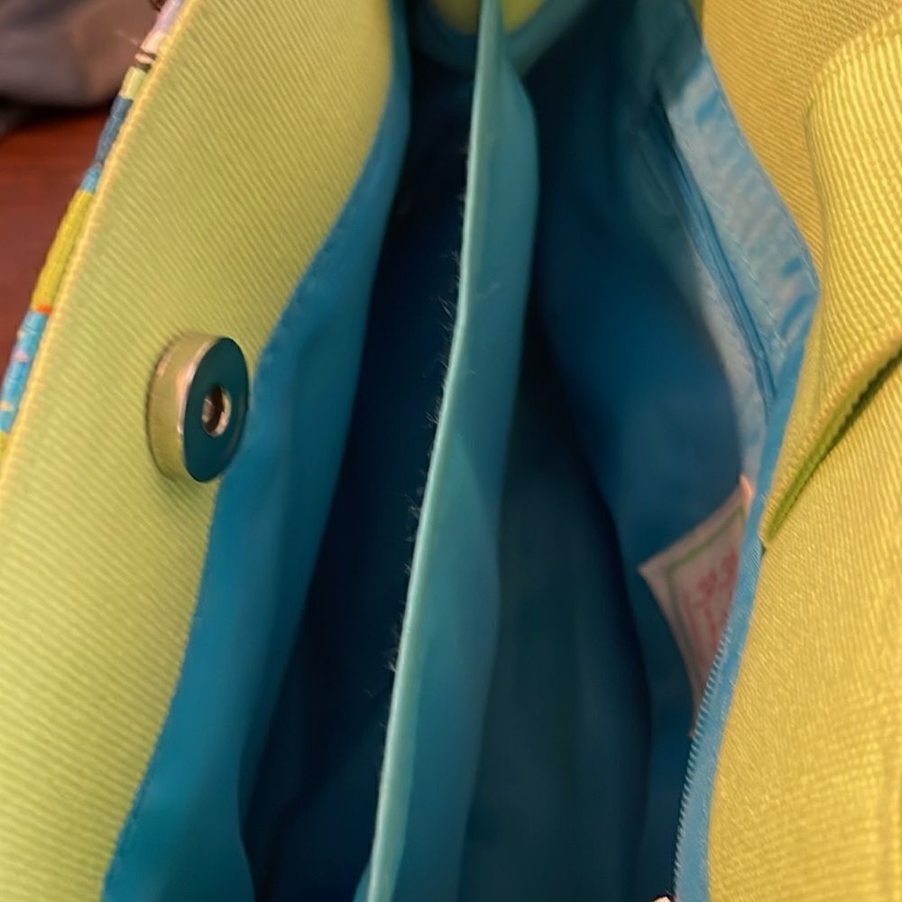 Mercer & Madison Handbag - Picture 6 of 8
